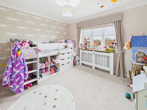 Bedroom- click for photo gallery